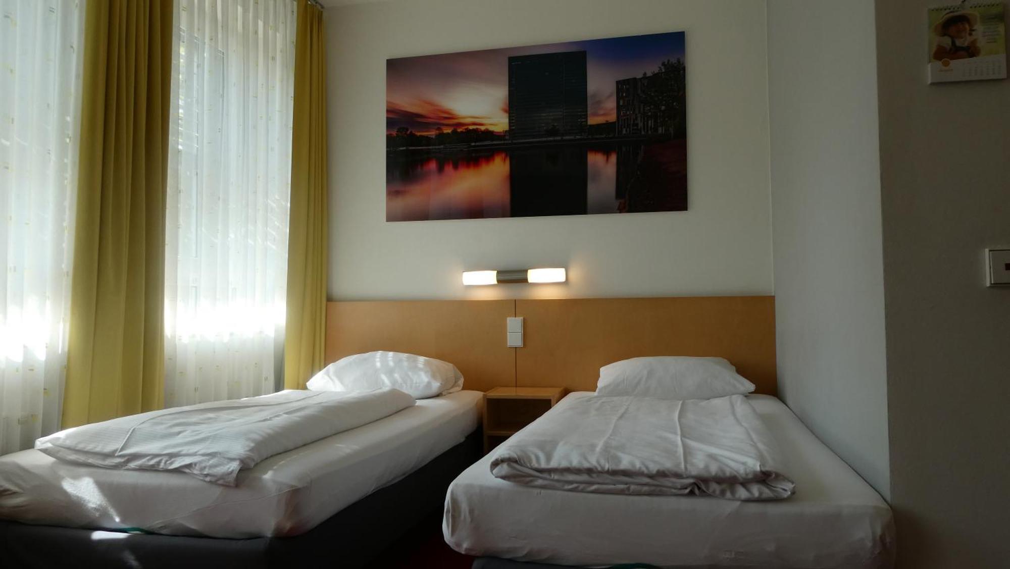 Cvjm Duesseldorf Hotel & Tagung ภายนอก รูปภาพ