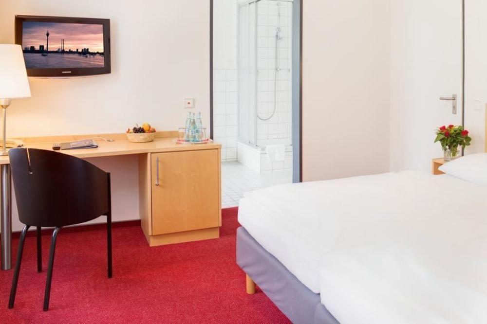 Cvjm Duesseldorf Hotel & Tagung ภายนอก รูปภาพ
