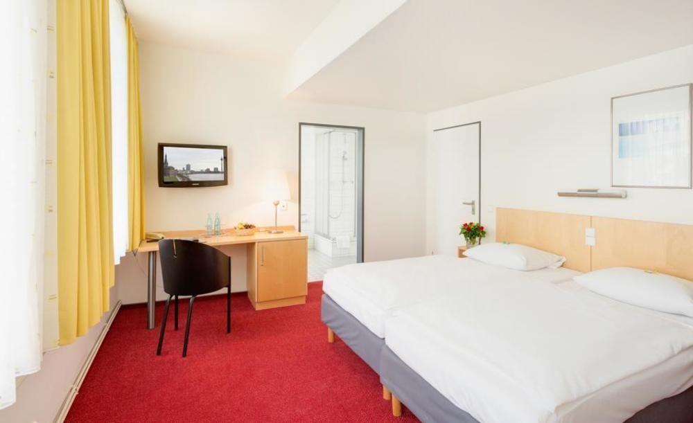 Cvjm Duesseldorf Hotel & Tagung ภายนอก รูปภาพ